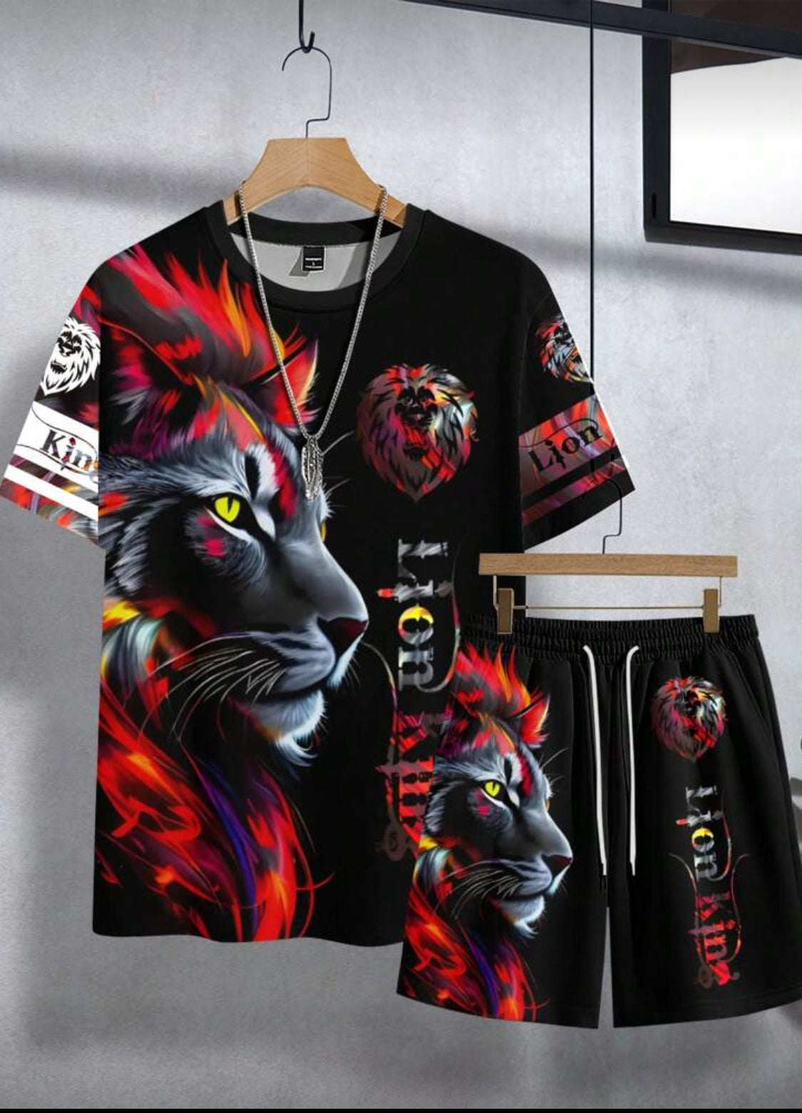 Men’s 2-Piece Lion King Graphic Set – Bold Streetwear Outfit