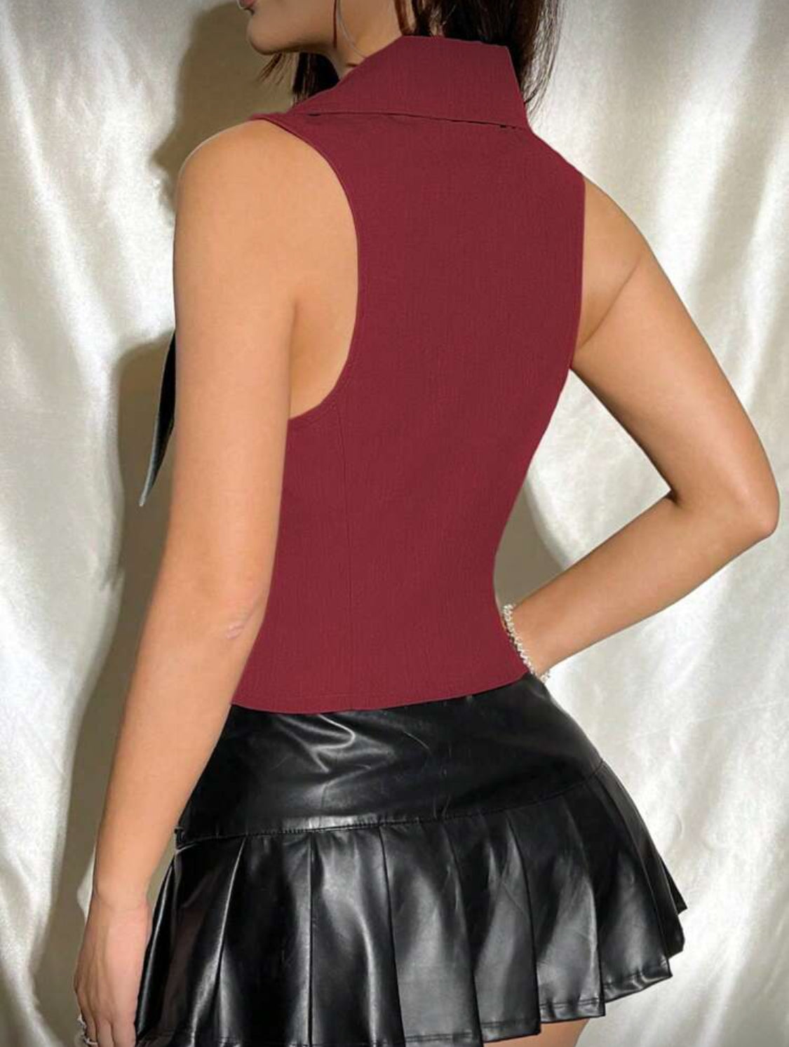 Tailored Sleeveless Buttoned Vest Top