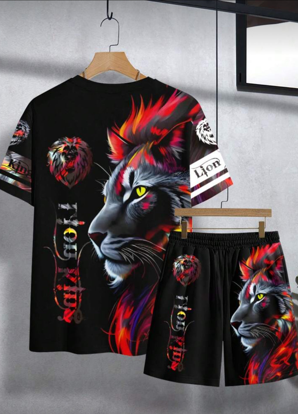 Men’s 2-Piece Lion King Graphic Set – Bold Streetwear Outfit