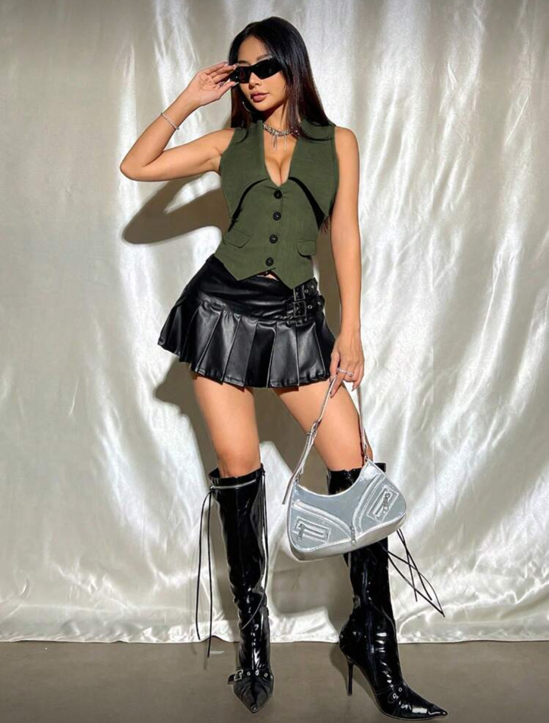 Tailored Sleeveless Buttoned Vest Top