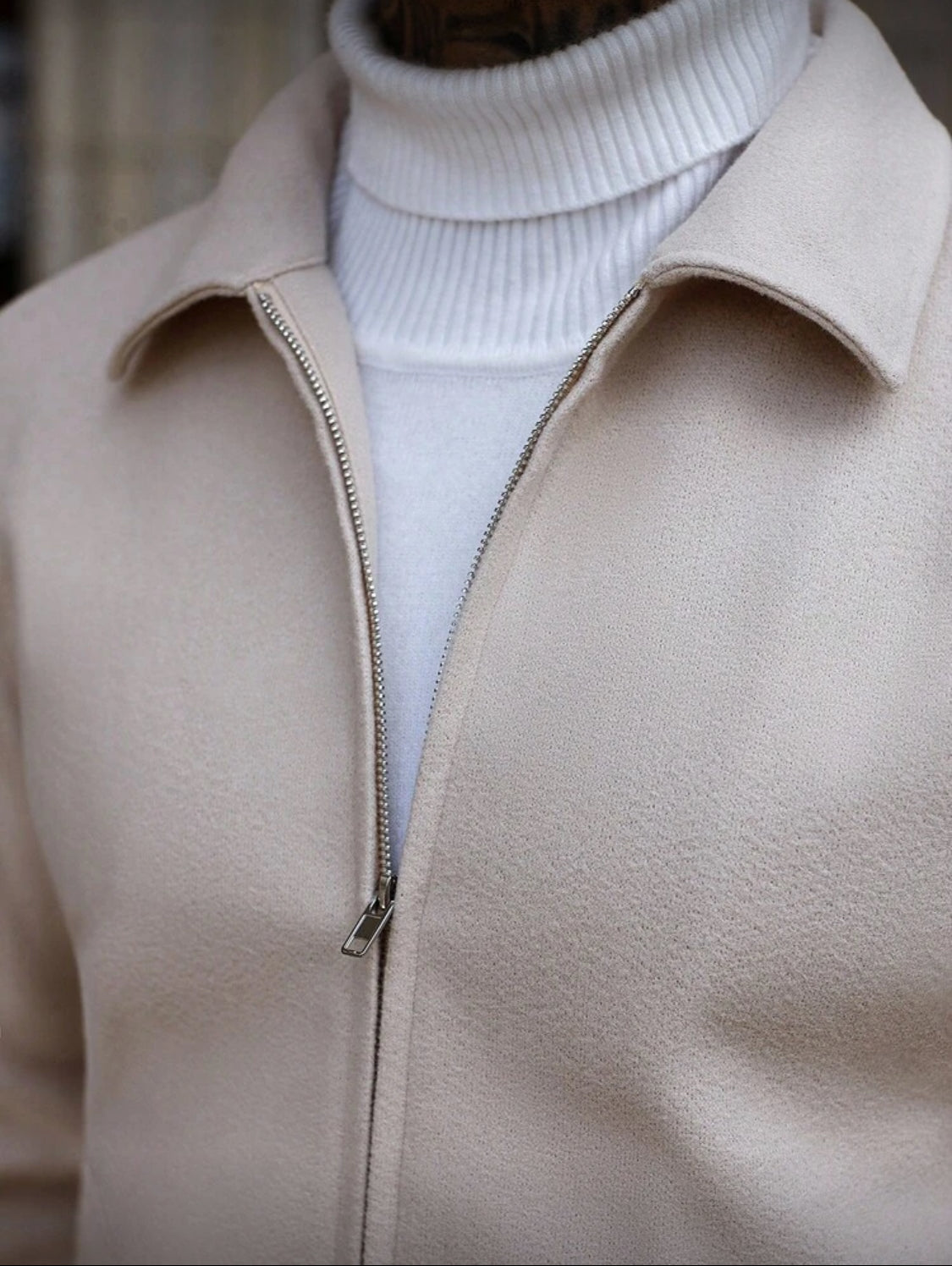 Men’s Minimalist Zip-Up Wool Jacket